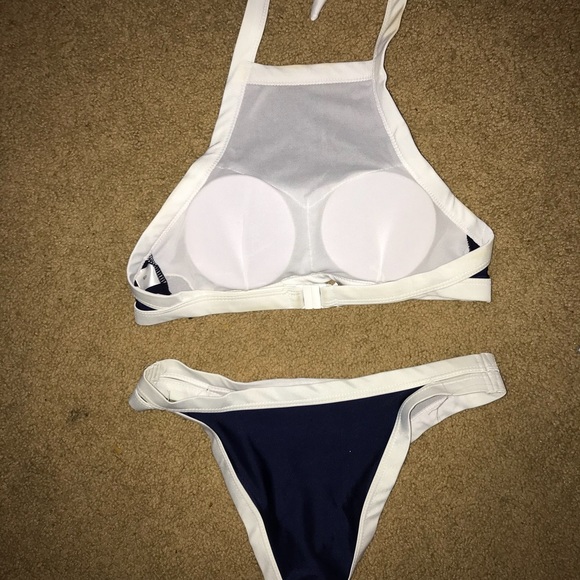 bikini set - Picture 2 of 3